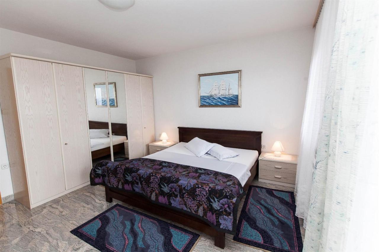 Apartments With A Parking Space Crikvenica - 11307 Екстериор снимка