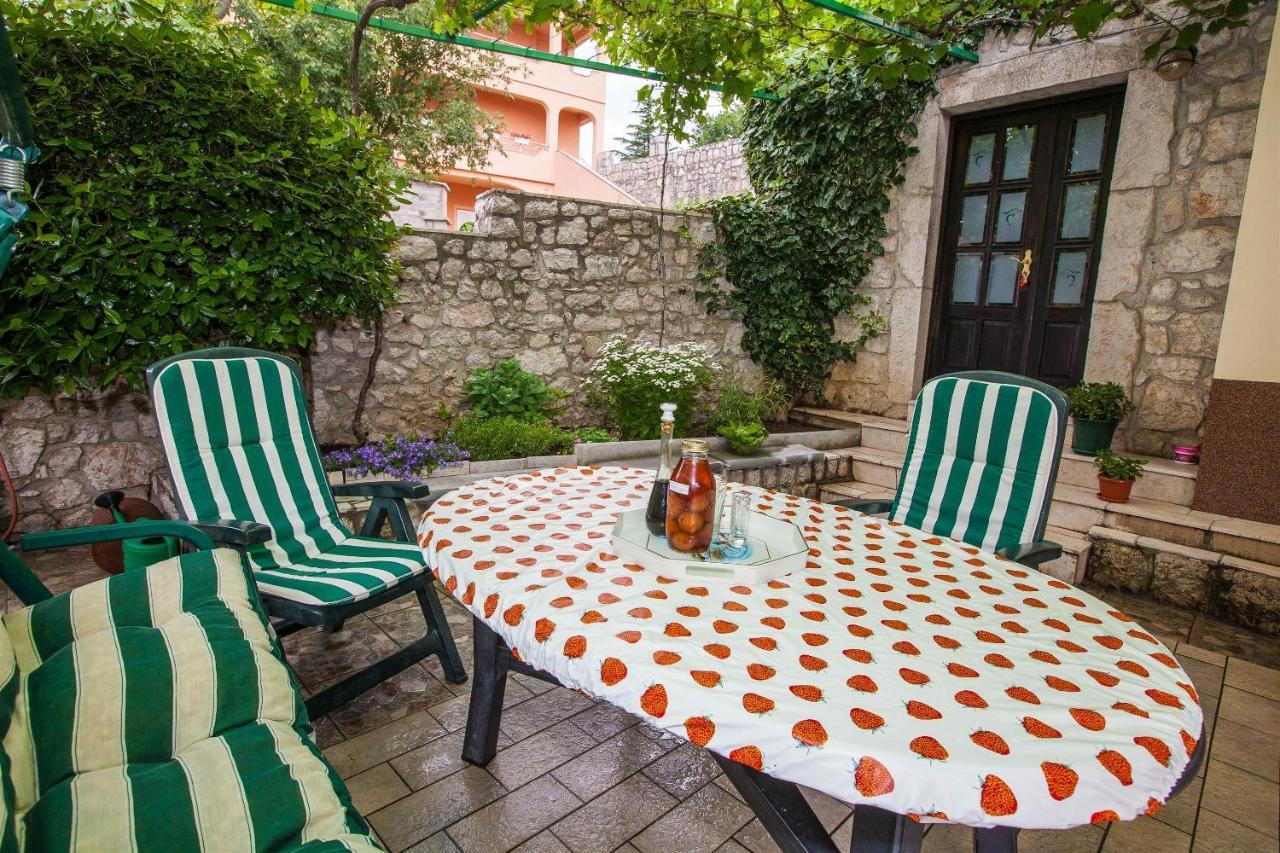 Apartments With A Parking Space Crikvenica - 11307 Екстериор снимка