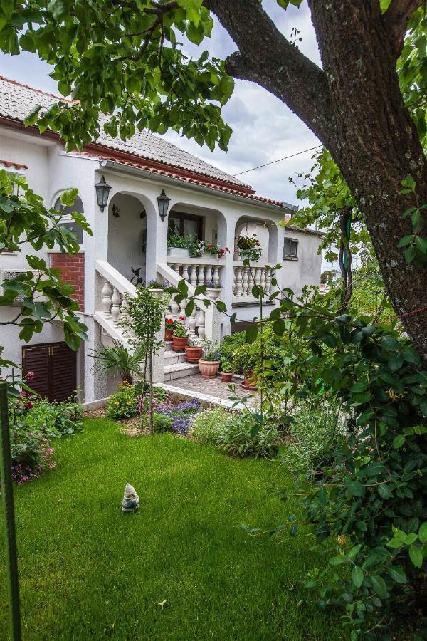 Apartments With A Parking Space Crikvenica - 11307 Екстериор снимка