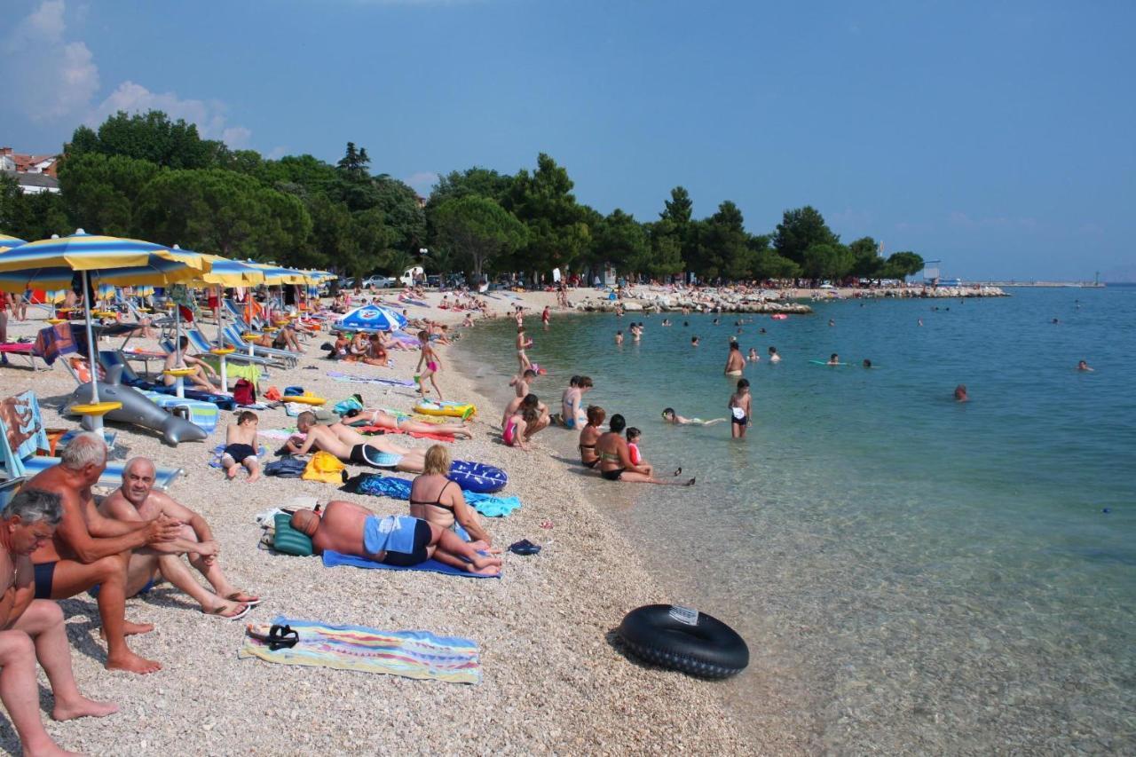 Apartments With A Parking Space Crikvenica - 11307 Екстериор снимка